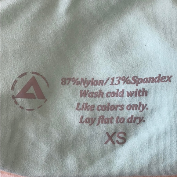 Aribella Active Leggings - Picture 3 of 3